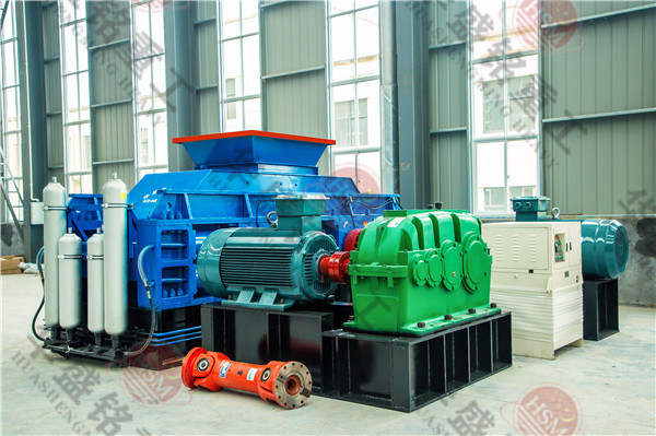 用戶在使用對輥制砂機(jī)中出現(xiàn)錘頭磨損的情況